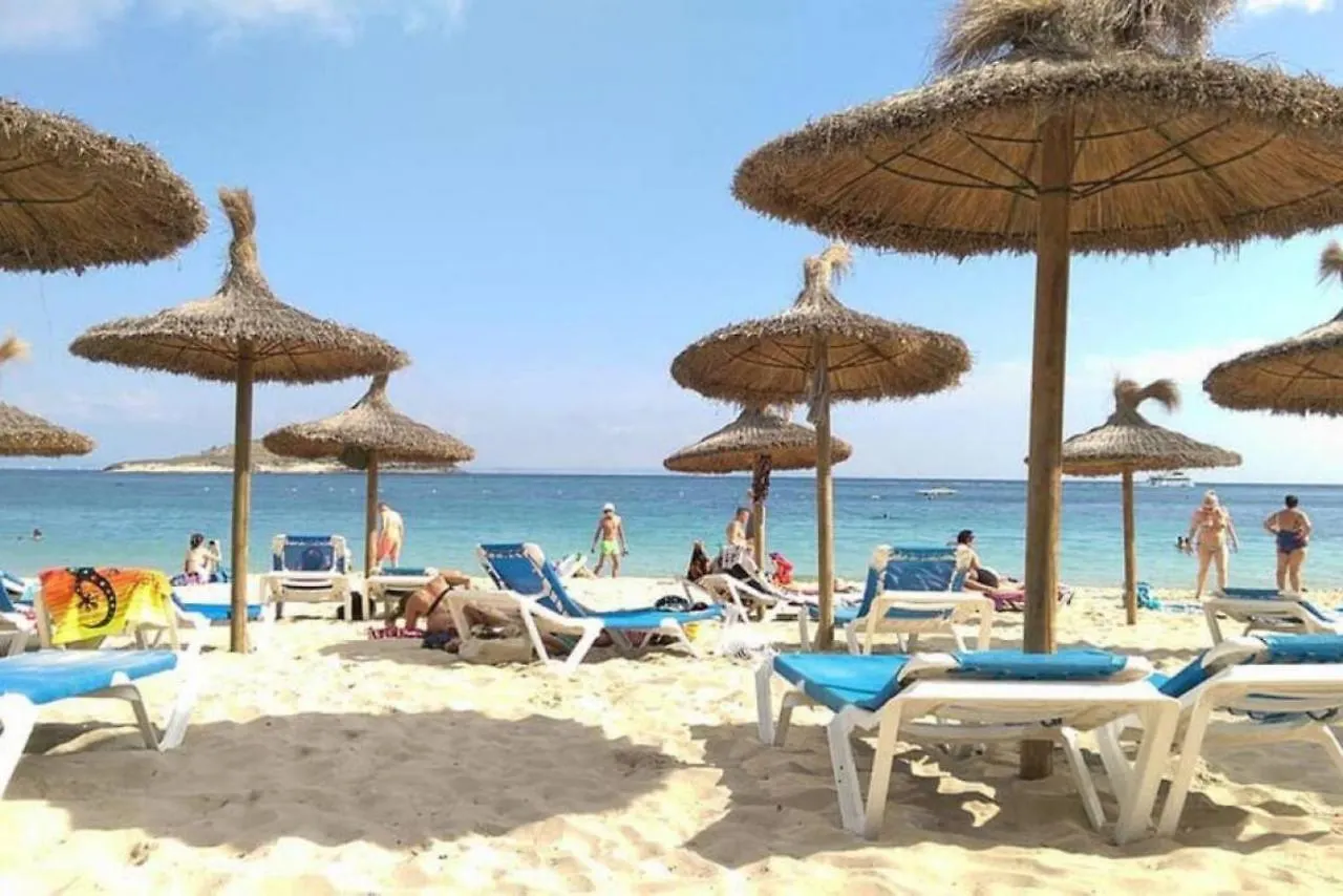 Nura Houses Magaluf Apartment 3